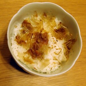 梅と黒ゴマのご飯